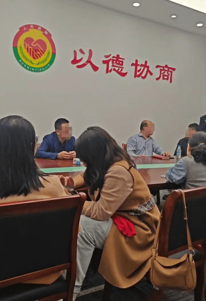 苏州知名艺术培训机构宣布破产<strong></p>
<p>贵金属检测师等级</strong>，老板下跪称“绝不跑路”，事发前安排活动消耗课时费