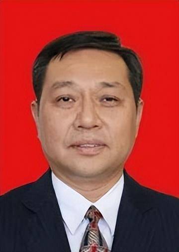 大学原党委书记<strong></p>
<p>贵金属I融通金</strong>，任市委书记！