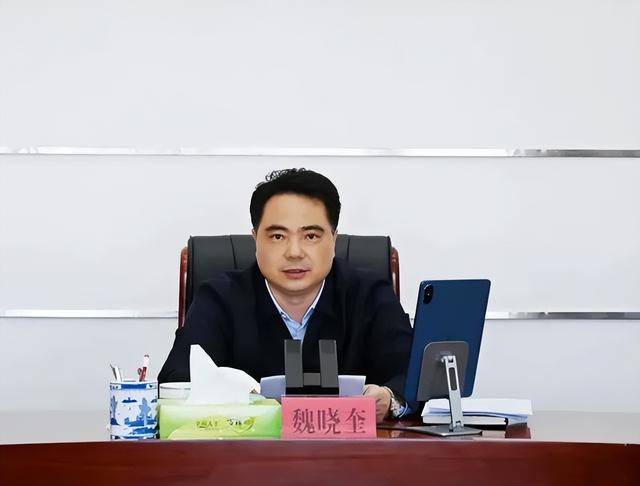 卸任市委书记3天后<strong></p>
<p>领峰贵金属加息</strong>，55岁的他任省政府党组成员！