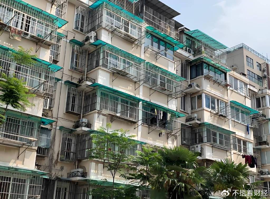 老百姓建议<strong></p>
<p>钯金行情</strong>，别再瞎折腾老旧预制板楼了，原地重建才是正途！