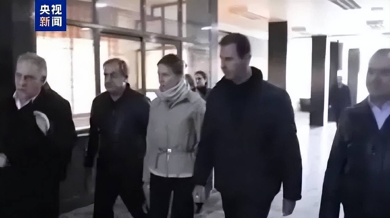 巴沙尔·阿萨德是怎样到达莫斯科的<strong></p>
<p>btc算力</strong>？