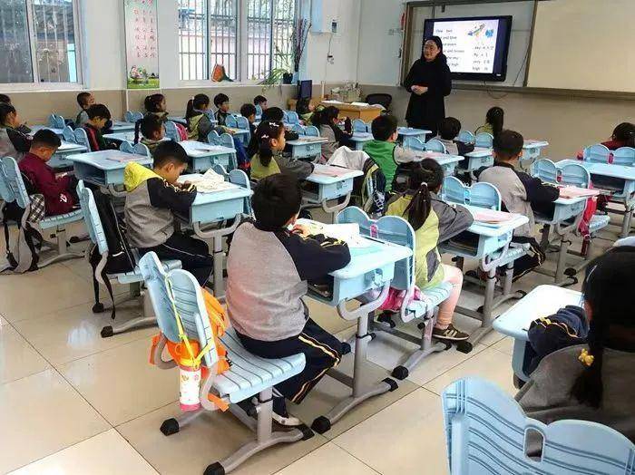 5年减少超3成<strong></p>
<p>btc钱包地址</strong>！乡村小学生数量大幅减少