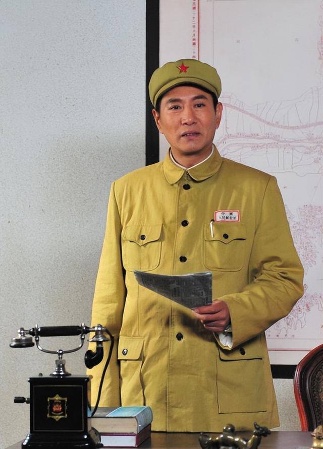 “坏人专业户”姚刚：一生无妻无子<strong></p>
<p>btc下载</strong>，如今53岁在千万豪宅一个人住