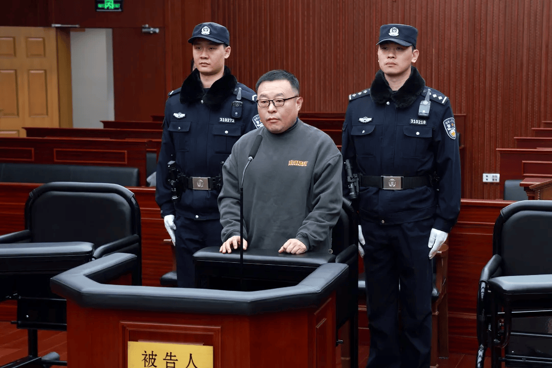 姚凯<strong></p>
<p>btc走势图</strong>，在上海市静安区副区长、浦东新区副区长、上海市住建委主任等职上，受贿5632万