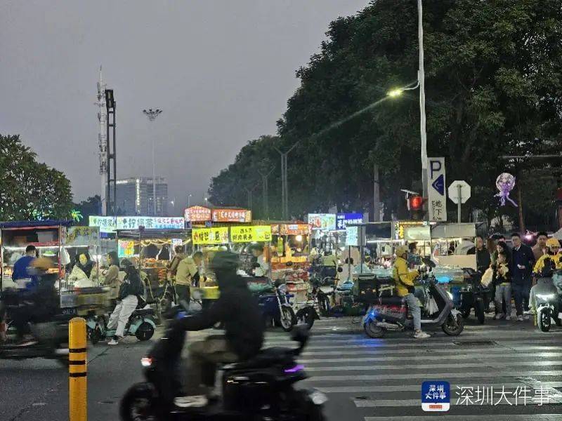 深圳一商圈50米40多个摊位<strong></p>
<p>btc走势图</strong>，还摆上机动车道！街道办：清理整治劝导