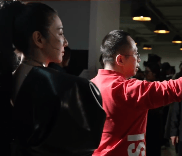 周鸿祎回应参演的短剧辣眼睛：黄奕诱惑<strong></p>
<p>btc地址</strong>我的剧情是DeepSeek设计的