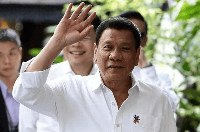 杜特尔特提前收到消息<strong></p>
<p>泰达币官网</strong>,在马科斯动手逮捕前,火速带女儿飞往中国