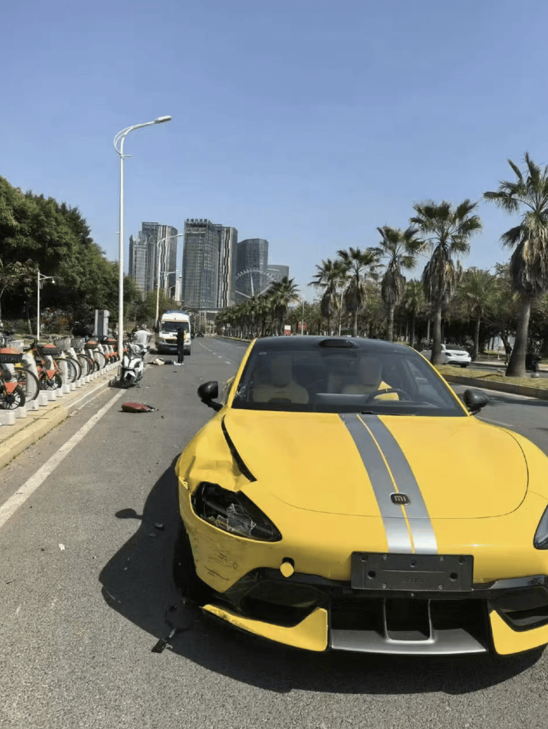 小米SU7 Ultra狂飙140km/h撞飞电动车引热议<strong></p>
<p>泰达币行情</strong>，如何避免类似悲剧重演？｜热财经