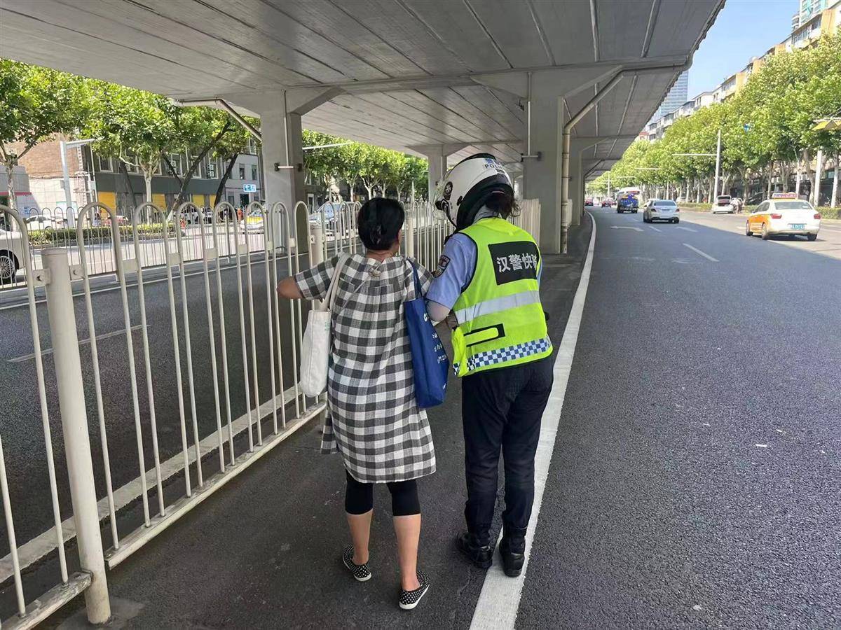 “姑娘<strong></p>
<p>usdt如何交易</strong>，又是你，真有缘呀！”婆婆第三次在车流中遇到她