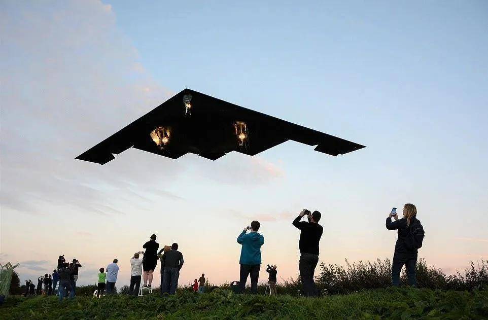 B-2横穿中国轰炸伊朗<strong></p>
<p>usdt交易平台</strong>，中国雷达没有发现？这是正常人想出来的？