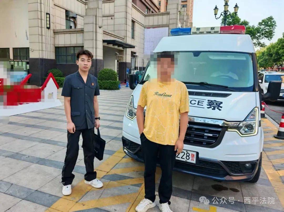 现场画面曝光！河南驻马店出动多名干警<strong></p>
<p>以太坊区块浏览器</strong>，多人被带走！