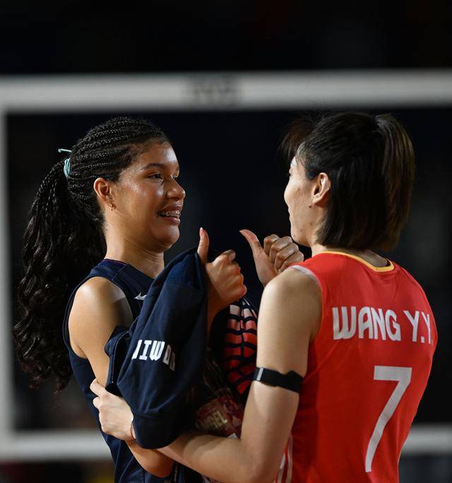 女排世锦赛︱小组赛全胜昂首出线<strong></p>
<p>以太坊币行情</strong>，中国队带着“女排精神”向前冲