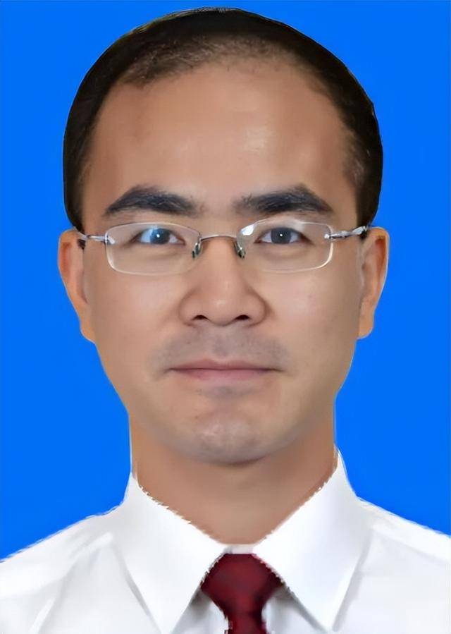 4位副市长履新<strong></p>
<p>以太坊查询</strong>，卸任两年后他再任此职
