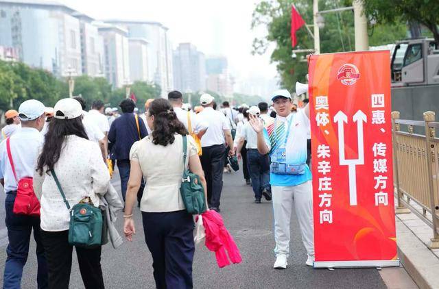 4万余名观礼人员50分钟内快速疏散<strong></p>
<p>以太坊私链</strong>，参加招待会的嘉宾半小时内完成转场