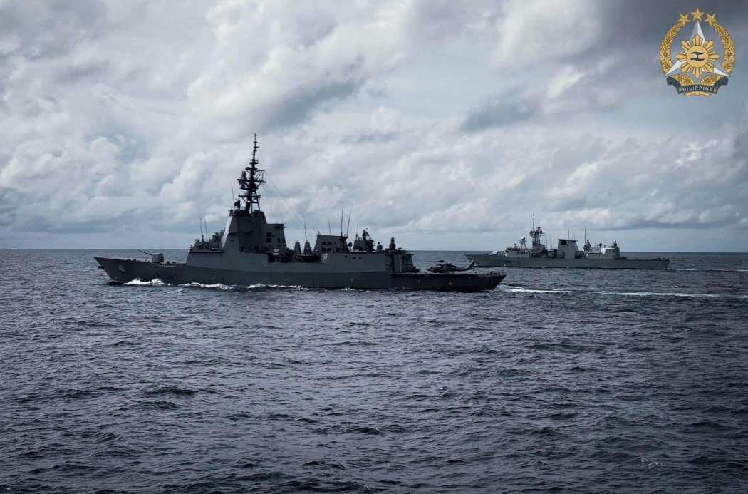 海峡爆发激烈对峙<strong></p>
<p>以太坊账户</strong>，外军直升机冲向直十，下一刻却彻底老实了！