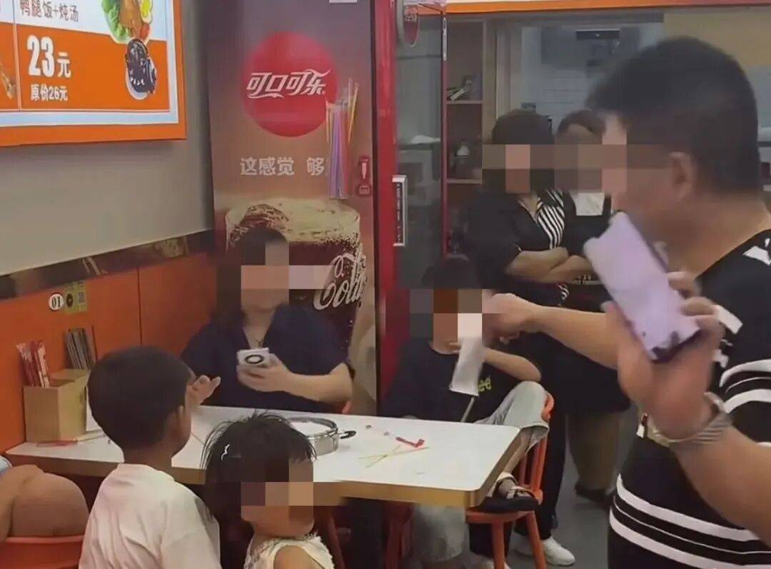 “续面事件”老板致歉<strong></p>
<p>以太坊技术</strong>，将闭店销号赔礼，面馆是5年心血，回应“卖惨”：我本来就很惨