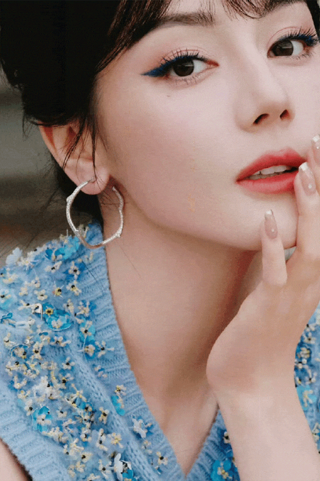 时装周上的女明星<strong></p>
<p>矿机以太坊</strong>，秋冬氛围感一键封顶！