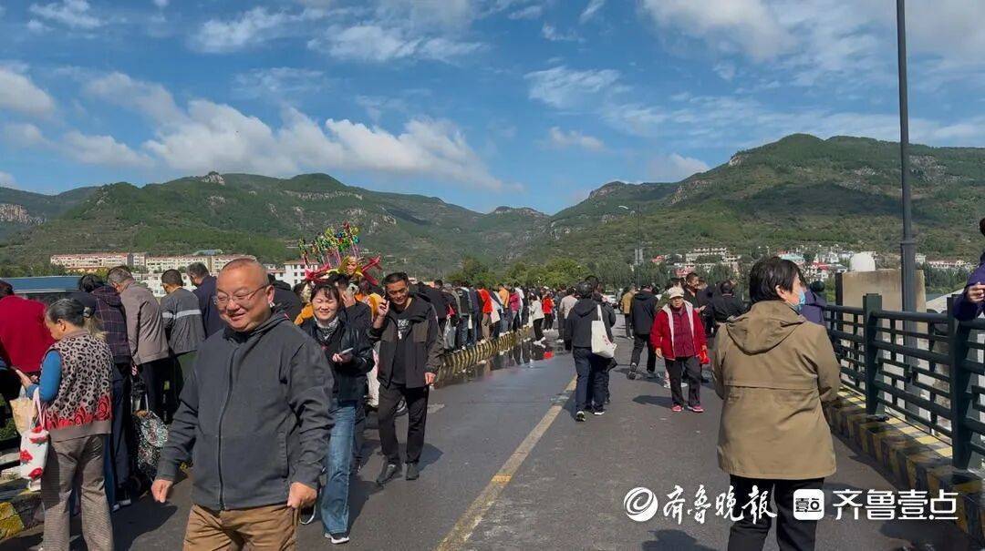 “鱼多得数不过来<strong></p>
<p>Eth价格</strong>，一网子下去能捞好几条”济南锦绣川水库开闸放水，大量鲢鱼被冲出，工作人员：禁止捕捞！