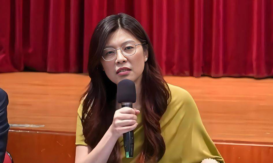 郑丽文当选国民党主席<strong></p>
<p>eth算力</strong>，台湾可能迎来统一