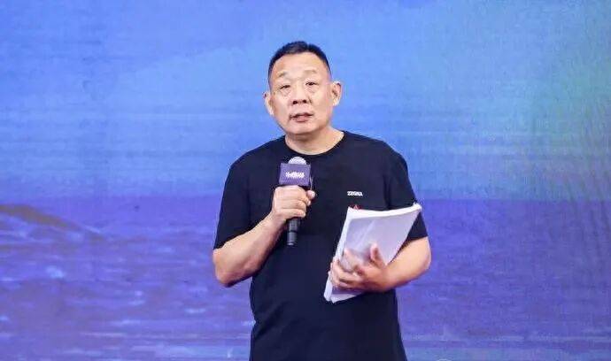于东来称收费进行“个人分享交流”<strong></p>
<p>Eth交易</strong>，每月一次，时长约3小时，费用50万元，喊话企业家参与