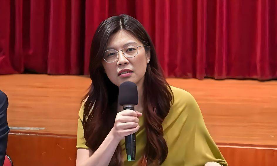 郑丽文高喊“我是中国人”<strong></p>
<p>eth地址</strong>，但她手里的国民党机会已经不多了