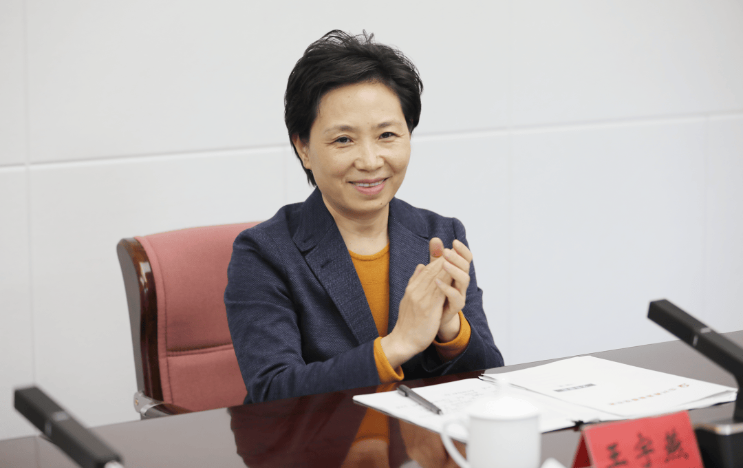 王宇燕<strong></p>
<p>eth矿池</strong>,已任中华全国供销合作总社理事会主任