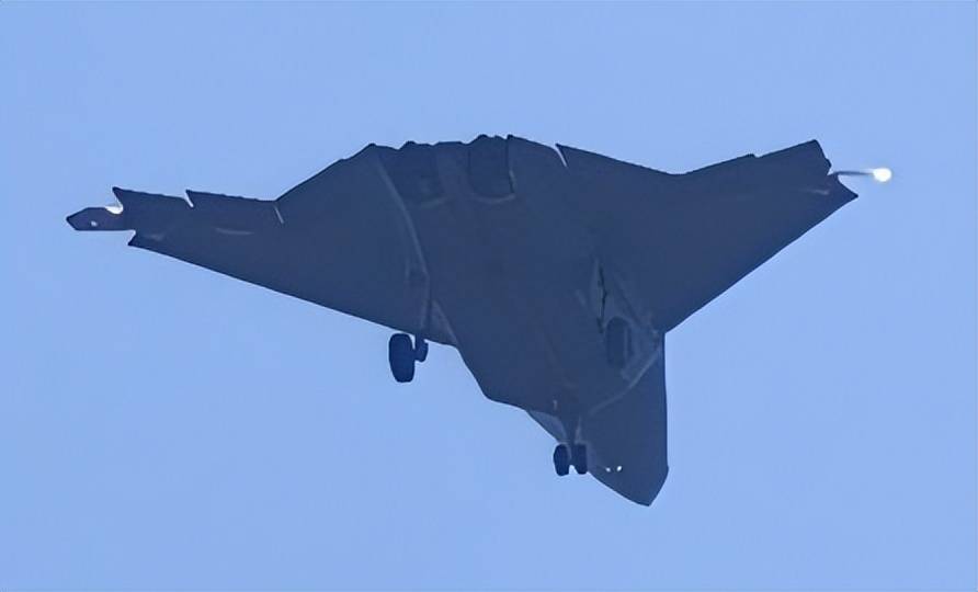 无空速管<strong></p>
<p>eth价格</strong>,疑似第二架歼-50:美国精神胜利法,新六代机东亚决战