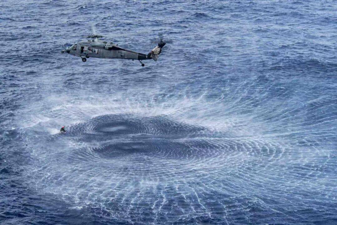 美海军在南海连摔两架飞机<strong></p>
<p>eth trunk</strong>,因电磁攻击?中国军号发文