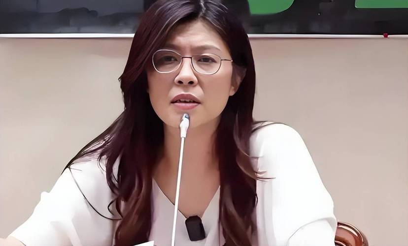 两岸和平统一还远吗?登机赴京前<strong></p>
<p>eth trunk</strong>,郑丽文公布人事名单,朱立伦回应特殊,不准打破惯例!