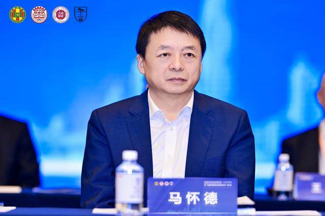 构建中国特色法学教育体系<strong></p>
<p>eth trunk</strong>,这场高规格学术研讨会在深圳举办