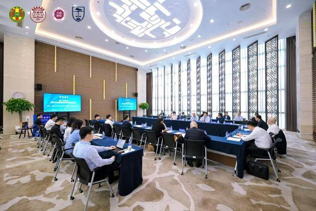 构建中国特色法学教育体系<strong></p>
<p>eth trunk</strong>,这场高规格学术研讨会在深圳举办