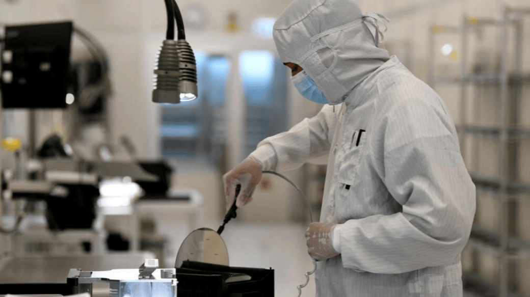 看到安世中国公告后<strong></p>
<p>eth充值</strong>，德方丝毫不顾荷兰感受，第一个向中方提出请求