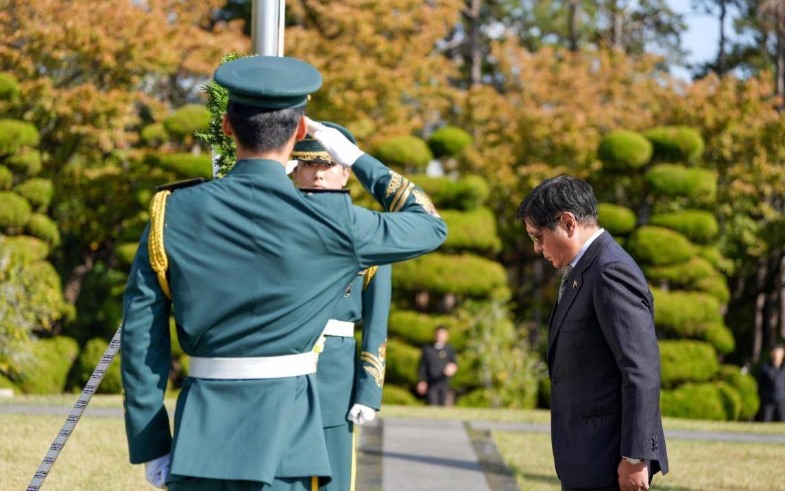 美军再度遭遇耻辱时刻:中国海军6艘战舰包围<strong></p>
<p>eth区块链</strong>,815舰插入南海演习