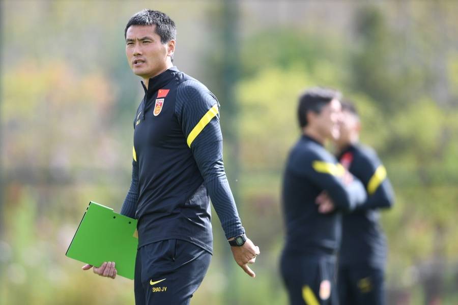 全球选聘四个月<strong></p>
<p>eth区块链</strong>,招来只有一年执教经历的本土教练,国足新帅竟是邵佳一