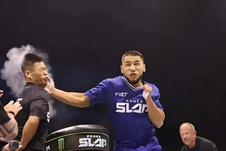 “现在看人还是重影”!扇耳光比赛受伤的中国选手:签了6场<strong></p>
<p>eth走势</strong>,还想完成剩下的5场