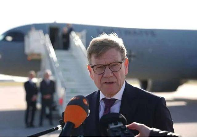 连续有两位国王访华<strong></p>
<p>eth走势</strong>,其中一位是建交以来首访,证明了什么?