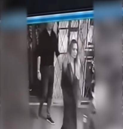 安吉丽娜·朱莉访乌<strong></p>
<p>eth走势</strong>,保镖被带走