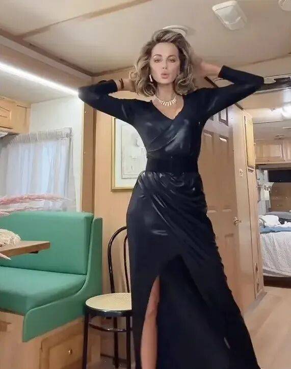 最美吸血鬼如今瘦成骷髅<strong></p>
<p>eth交易平台</strong>？《珍珠港》女主究竟怎么了？