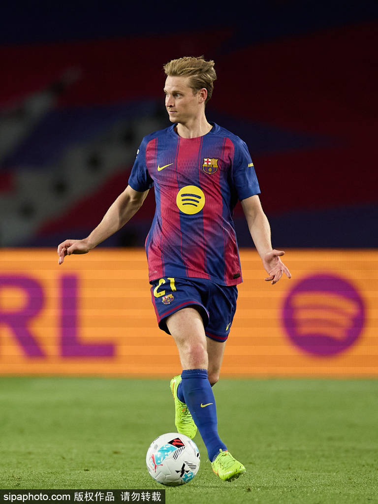 梅西突访巴萨旧主场<strong></p>
<p>eth币价格</strong>,球员集体点赞!回归悬念引发热议