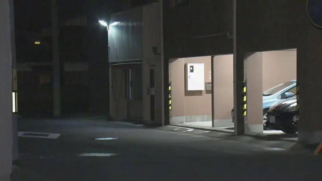 男子开车撞倒人<strong></p>
<p>eth币价格</strong>,下车一看竟是自己86岁的父亲,老人送医后身亡