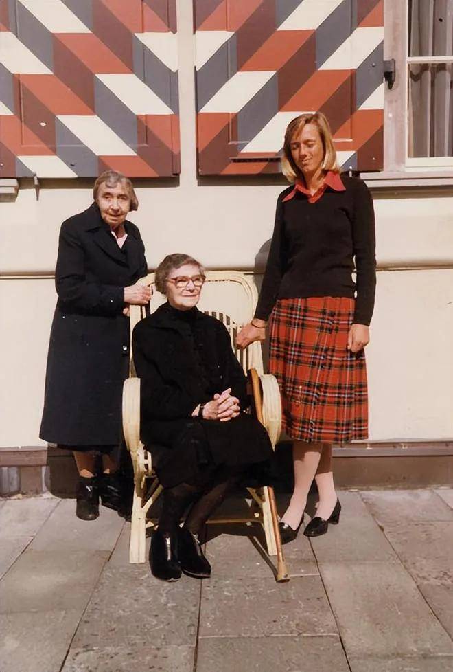 失踪百年的欧洲王室诅咒之钻重现<strong></p>
<p>eth币价格</strong>，背后藏着一位忠贞皇后的惊人布局