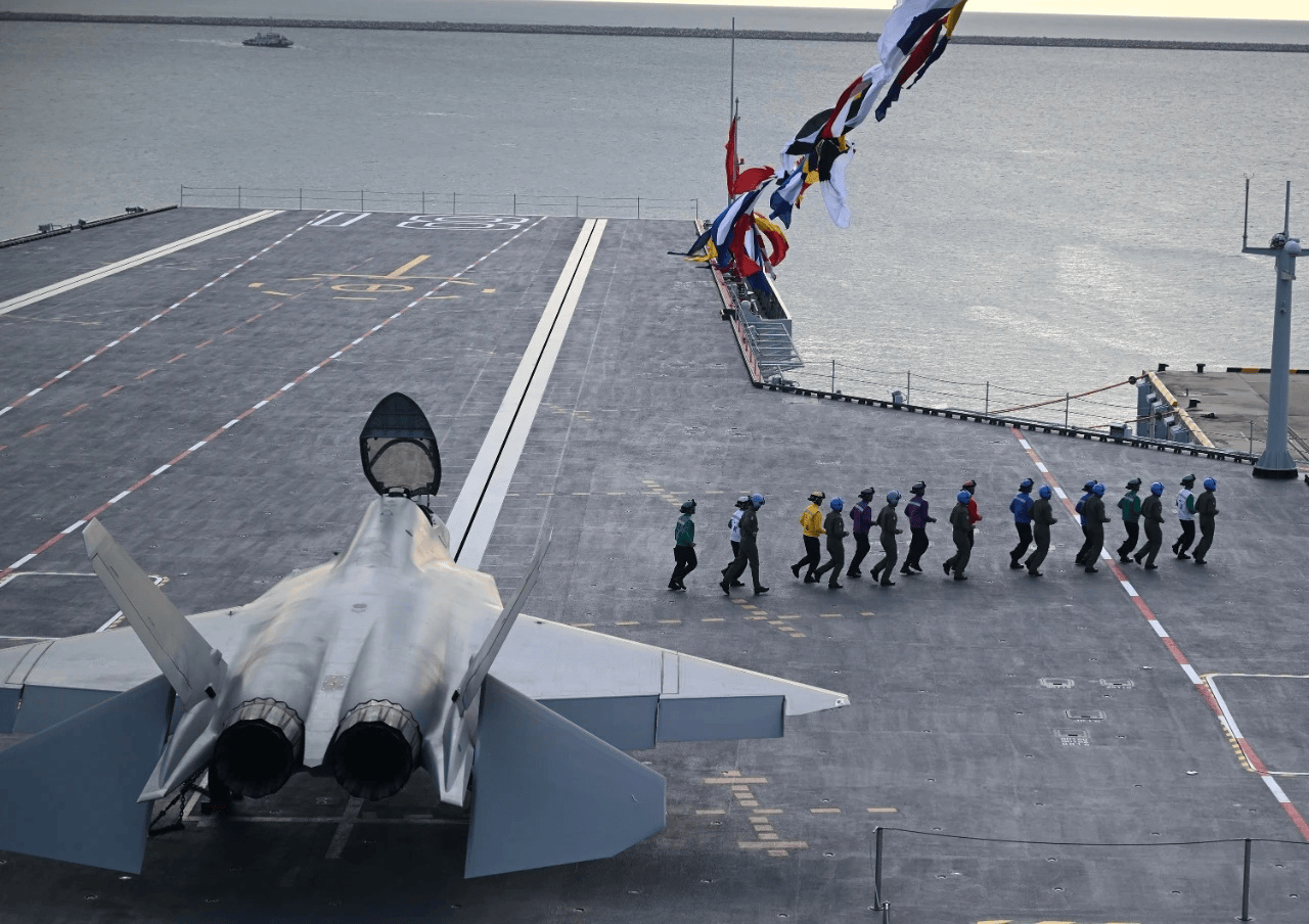 高市早苗通知全球<strong></p>
<p>eth官网</strong>，不撤回涉台言论，话音刚落，解放军攻击11亮相