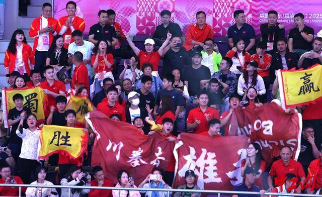 全运会拳击男子80公斤级决赛<strong></p>
<p>eth官网</strong>,王小保夺冠!