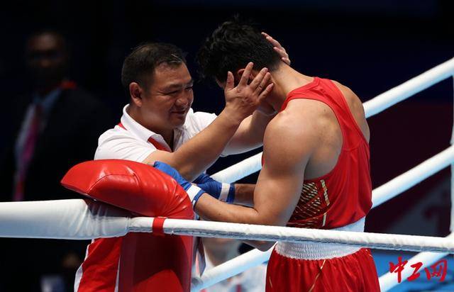 全运会拳击男子80公斤级决赛<strong></p>
<p>eth官网</strong>,王小保夺冠!