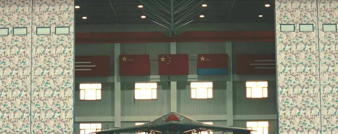 代号“玄龙”！攻击-11官宣服役<strong></p>
<p>比特币</strong>，与歼-20、歼-16编队飞行