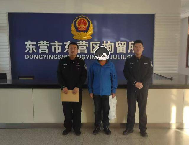 不拔钥匙的代价!男子1分钟“顺”走医院电动车<strong></p>
<p>比特币</strong>,广饶警方:拘留8日!