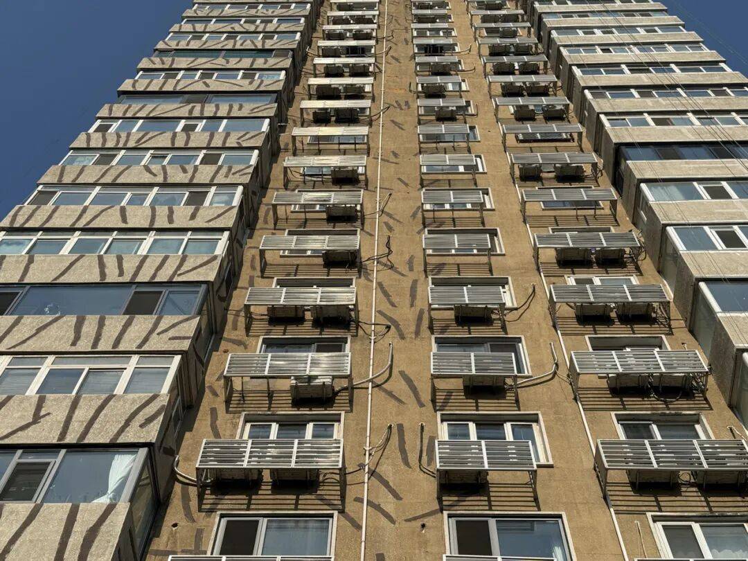 四环边这栋“补丁大楼”挺吓人<strong></p>
<p>比特币</strong>,物业:明年改造丨有事儿@新京报