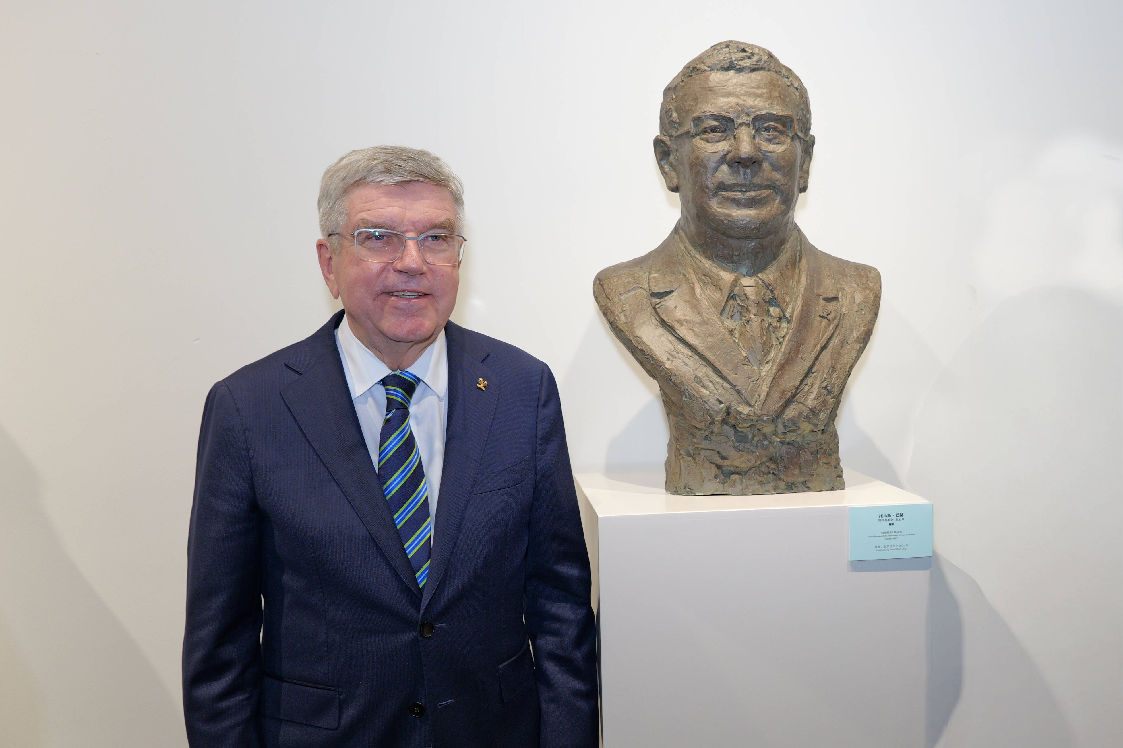 “巴赫遇见巴赫”！国际奥委会终身名誉主席广州打卡艺术展