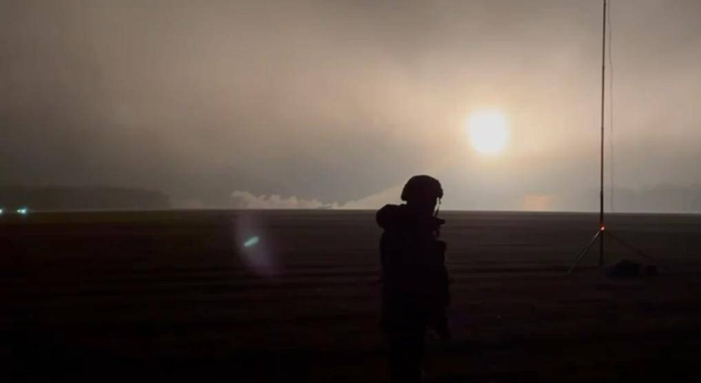 破城就是死路<strong></p>
<p>比特币最新价格</strong>,泽连斯基拼命了,连炸12小时,否认红军城上督战队