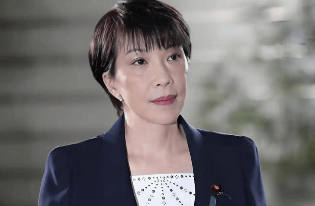 高市早苗当众送中国两句话，日本的最大帮手到位？她或许已经做好最坏打算